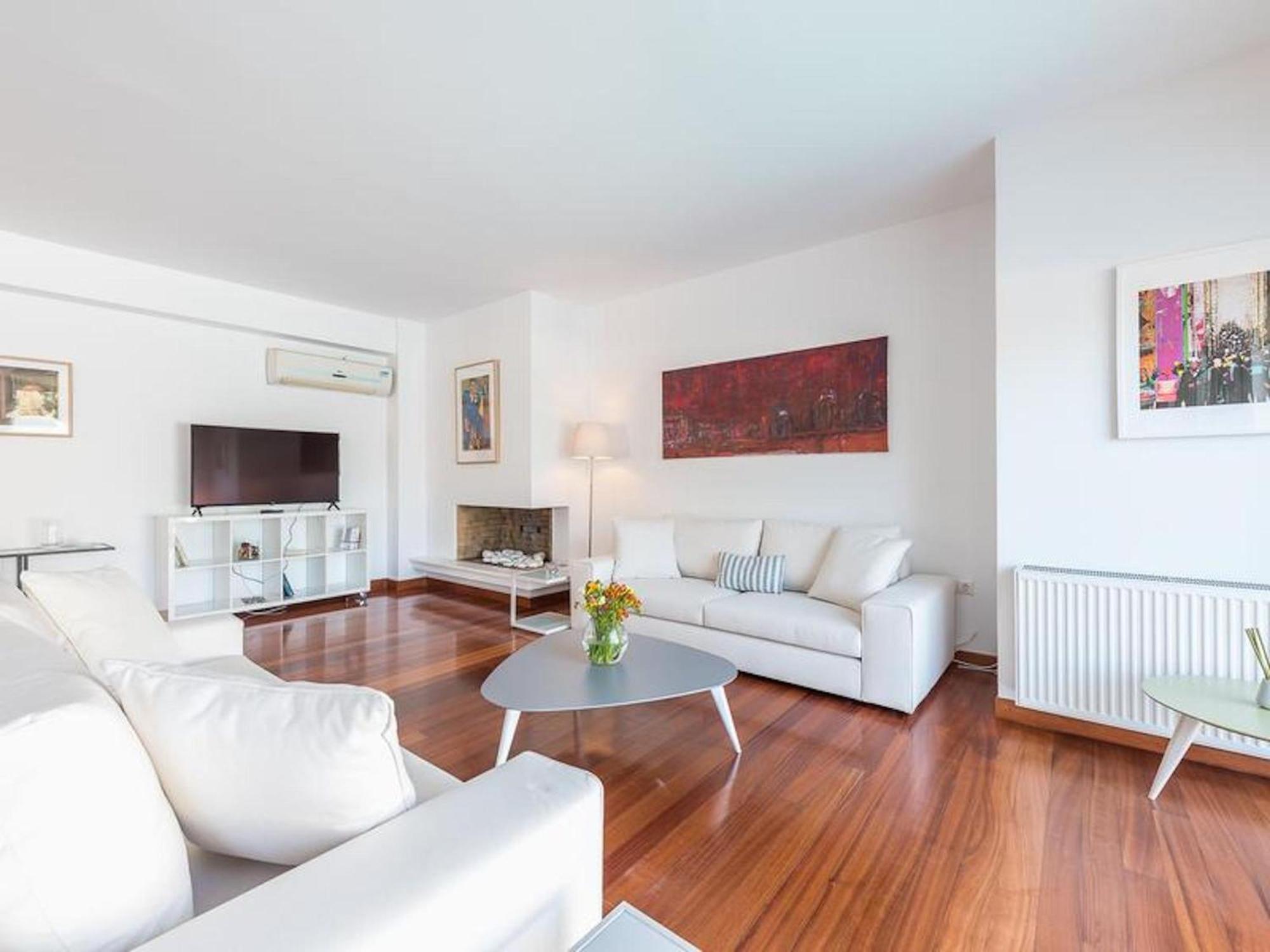 אתונה Adelos Group Stay In Elliniko מראה חיצוני תמונה